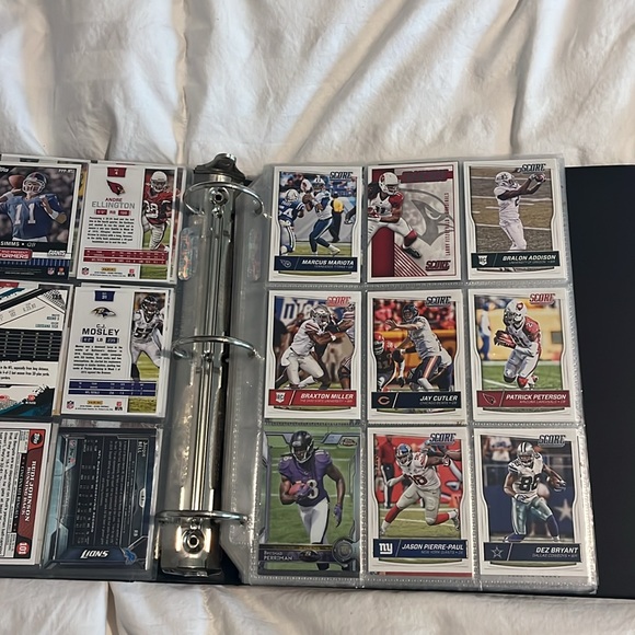 Binder full of football cards $210 or best offer - Picture 4 of 16